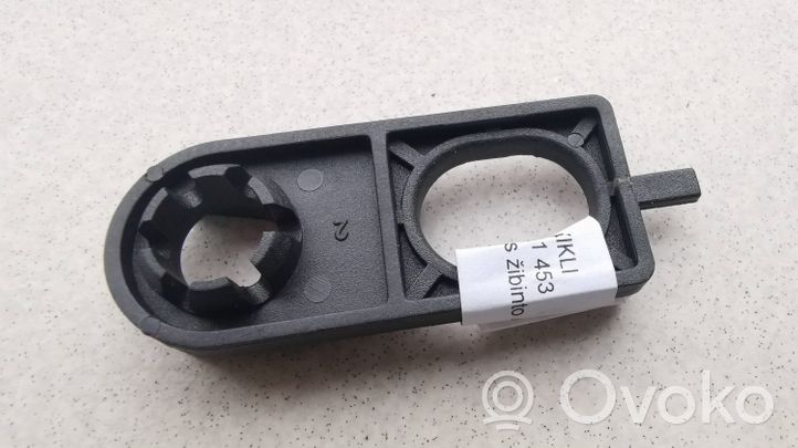 Audi A2 Support phare frontale 8Z0941453
