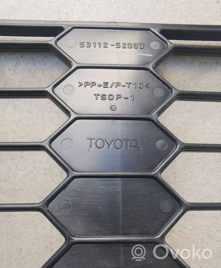 Toyota Echo Нижняя решётка (из трех частей) 5311252080