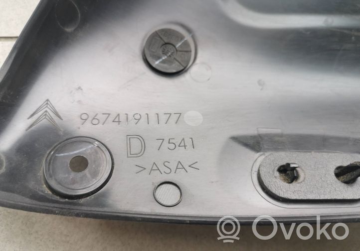 Citroen DS4 Muu takaoven verhoiluelementti 9674191177