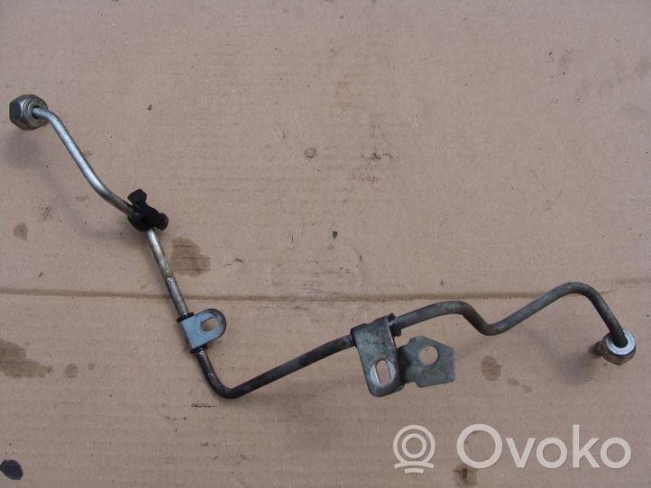 Nissan Qashqai Linea/tubo di alimentazione iniettore del carburante 734026B