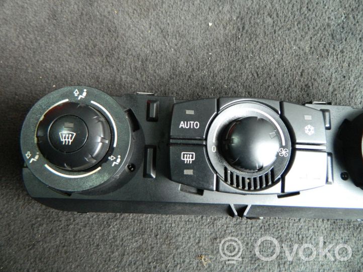 BMW Z4 E85 E86 Oro kondicionieriaus/ klimato/ pečiuko valdymo blokas (salone) 6947731