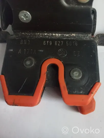 Skoda Fabia Mk1 (6Y) Slēdzene aizmugurējam logam 6Y9827501G