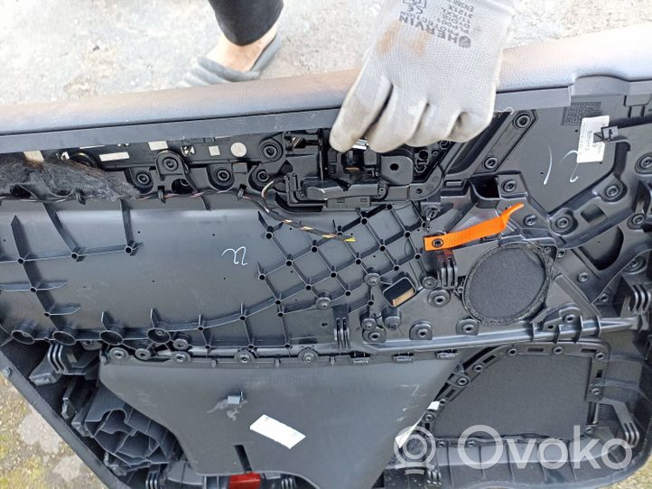 Porsche Macan Rivestimento del pannello della portiera anteriore 