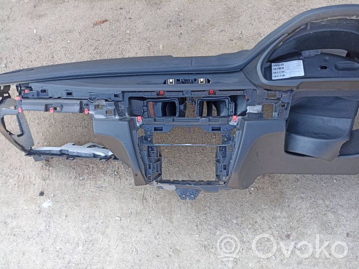 BMW X6 F16 Panelė 