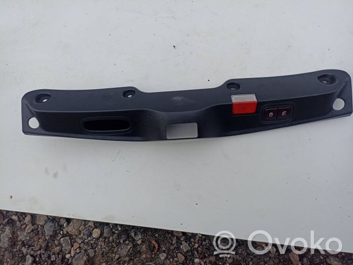 Mercedes-Benz C W205 Altro elemento di rivestimento bagagliaio/baule A2057500500