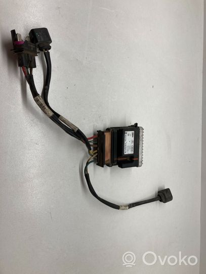 Audi A4 S4 B8 8K Fan control module 8K0910501D