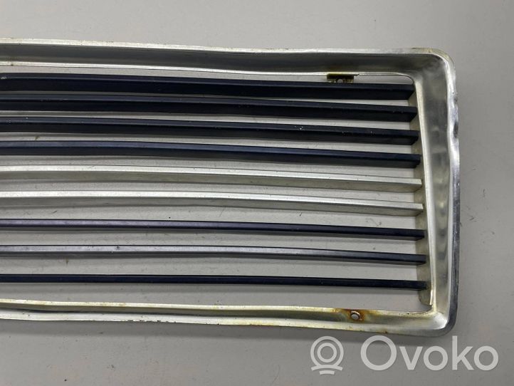BMW 1500 2500 Front grill GROTELES