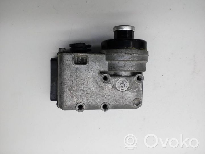 Ford Focus Cruise control vacuum pump 4S439C735AA