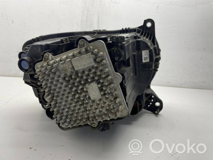 Land Rover Defender Phare frontale L8B213W030EF