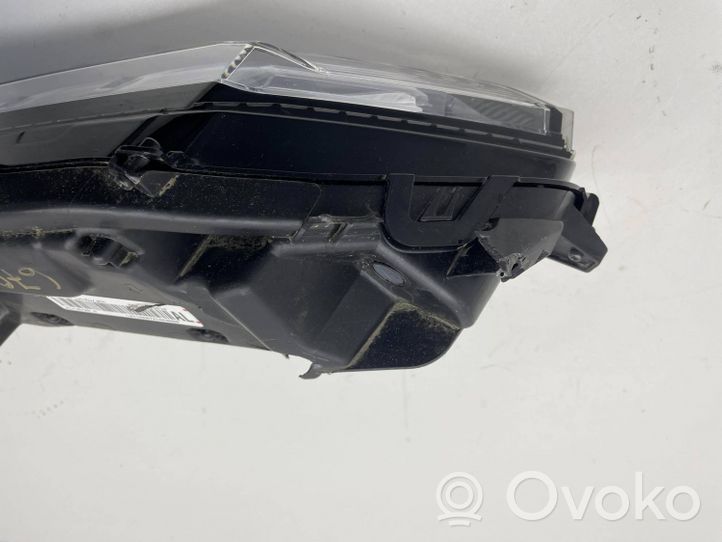 Mitsubishi Eclipse Cross Faro delantero/faro principal EDM92205010