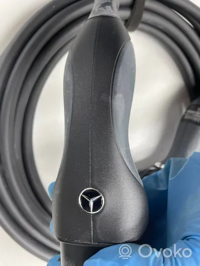 Mercedes-Benz EQC Kabel do ładowania samochodu elektrycznego A0005832405