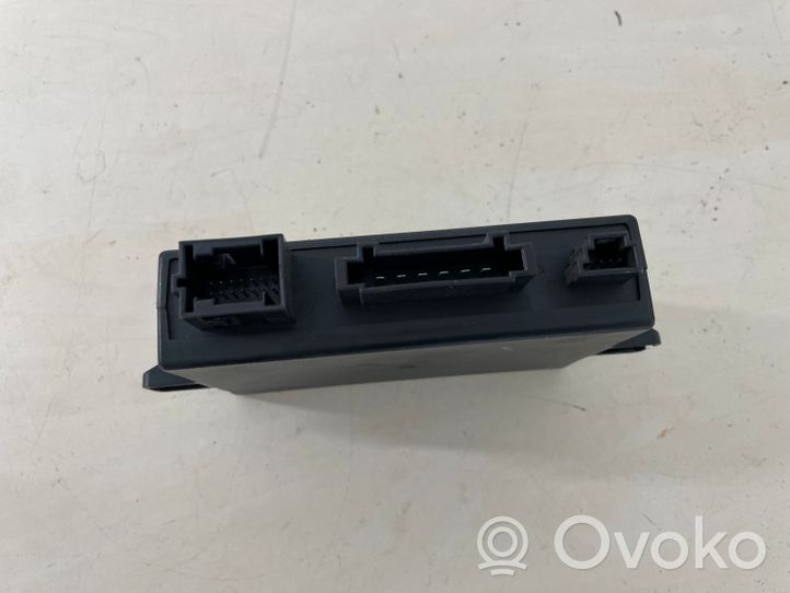 Volkswagen Touareg I Module de contrôle crochet de remorque 8E0907383C