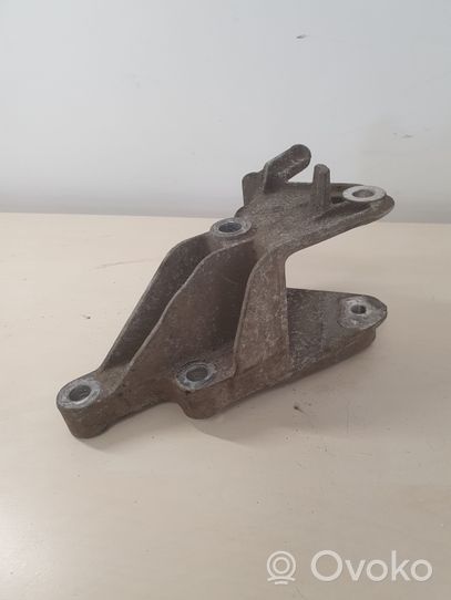 Opel Astra J Supporto di montaggio scatola del cambio 13248661