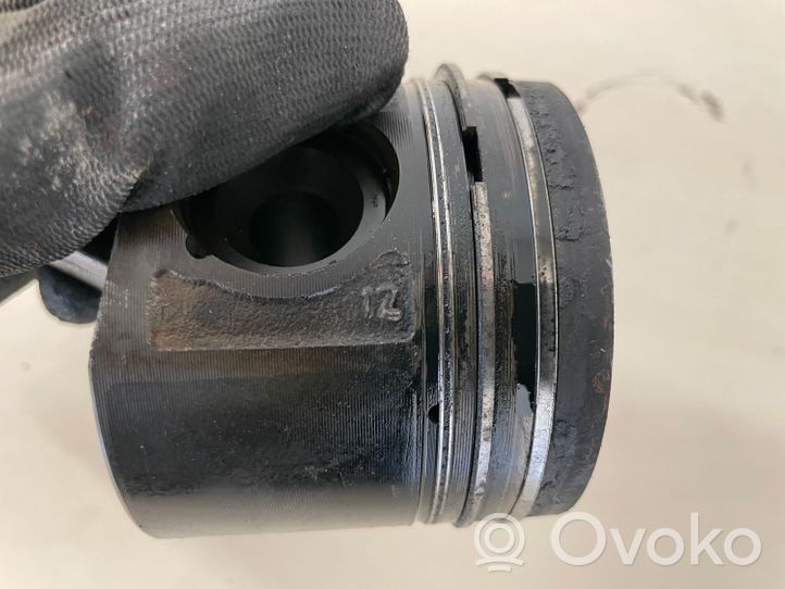 BMW 3 E90 E91 Piston avec bielle 8487E