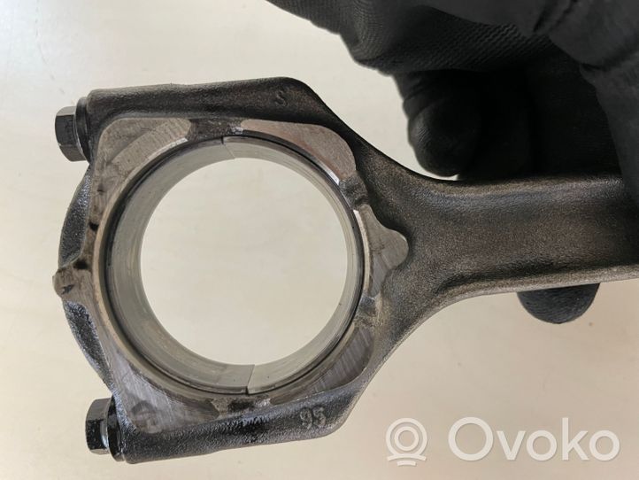 Opel Insignia A Piston with connecting rod FM1