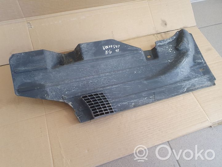 Volvo S40 Osłona tylna podwozia 30681921