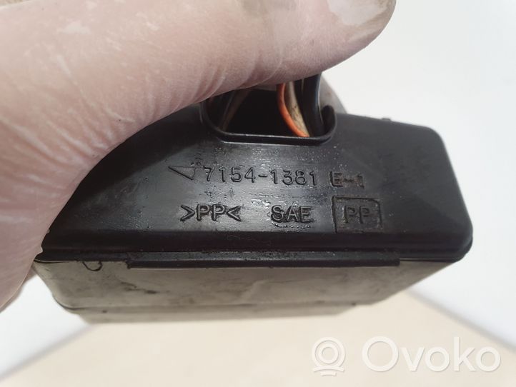 Opel Frontera B Fuel pump relay 8972246330