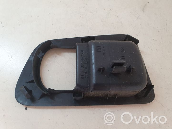 Nissan Qashqai Galinė uždarymo rankena/ apdaila 82683JD00A