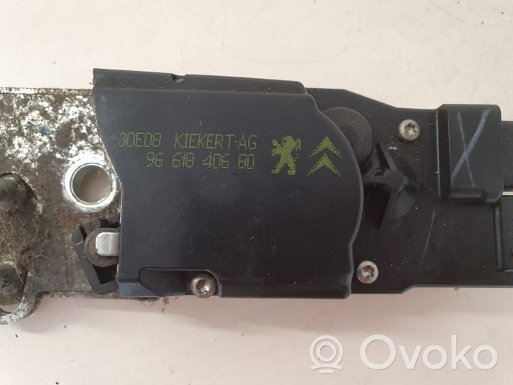 Citroen C5 Takaluukun/tavaratilan luukun nostomoottori 9661840680