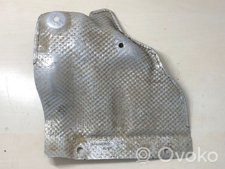 Mercedes-Benz GLE (W166 - C292) Bouclier thermique d'échappement A1646823671