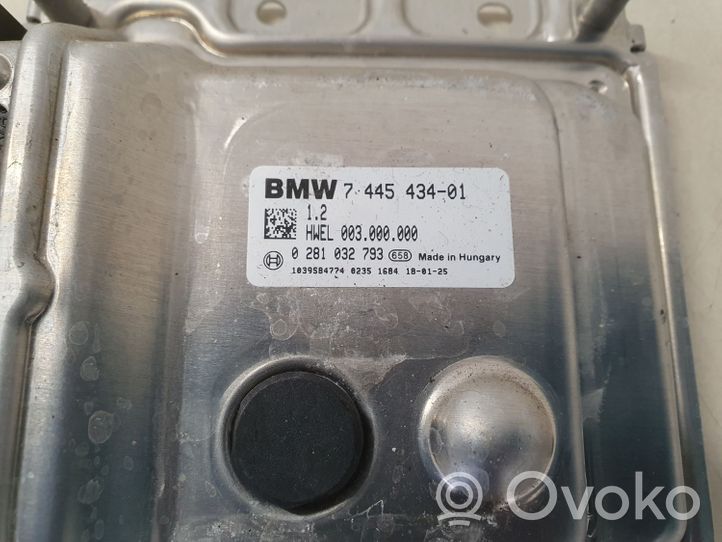 BMW X5 F15 Adblue skysčio siurblio valdymo blokas 7445434