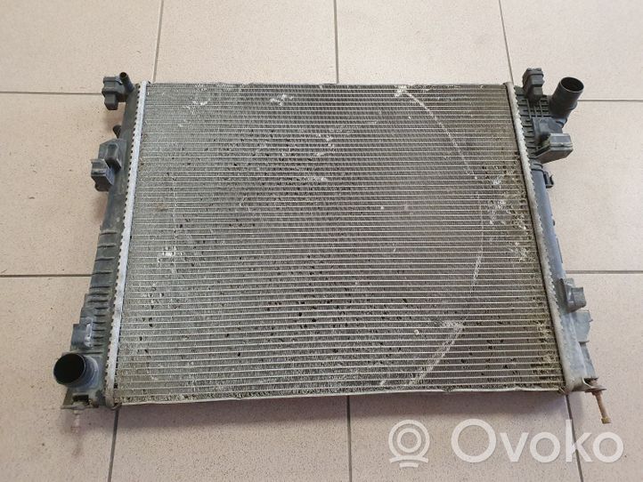Opel Vivaro Aušinimo skysčio radiatorius 93854164
