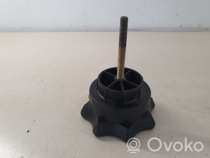 Audi A8 S8 D2 4D Tornillo de la rueda de repuesto 4A0803899