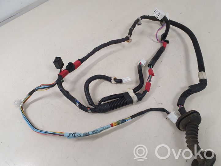 Lexus IS 220D-250-350 Rear door wiring loom 8215453040C4