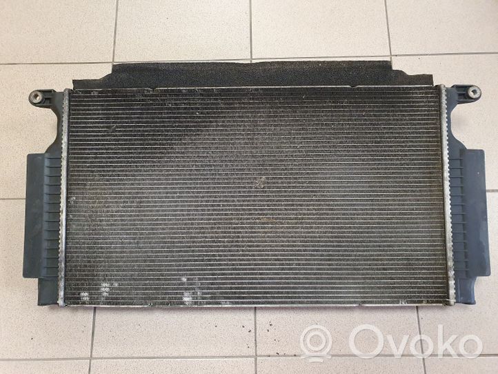 Toyota Avensis T270 Radiateur de refroidissement 