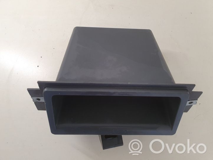 Iveco Daily 3rd gen Box/scomparti cruscotto 504046998