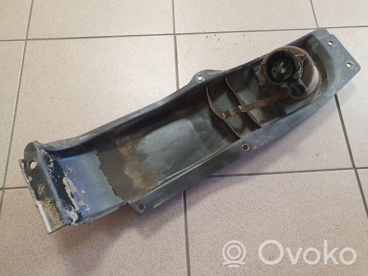 Iveco Daily 3rd gen Tappo cornice del serbatoio 504076008