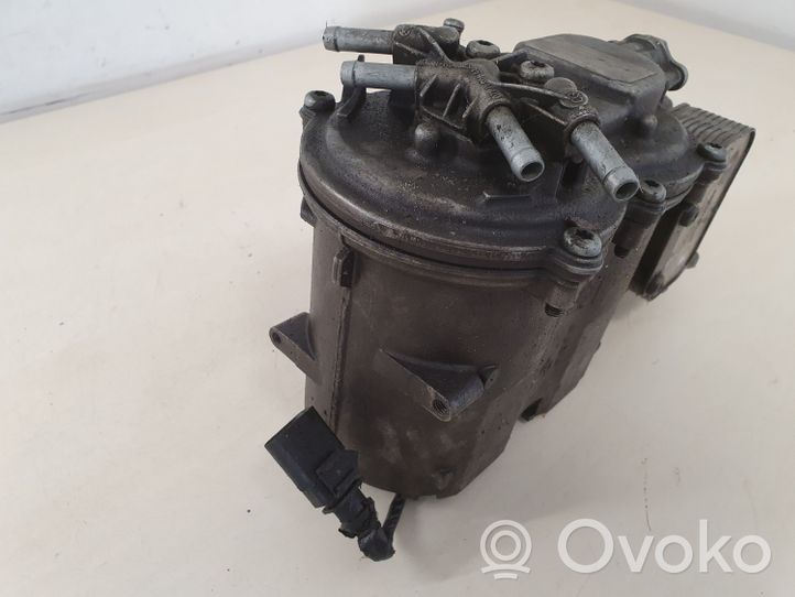 Volkswagen Touareg I Filtre à carburant 7L6127401A