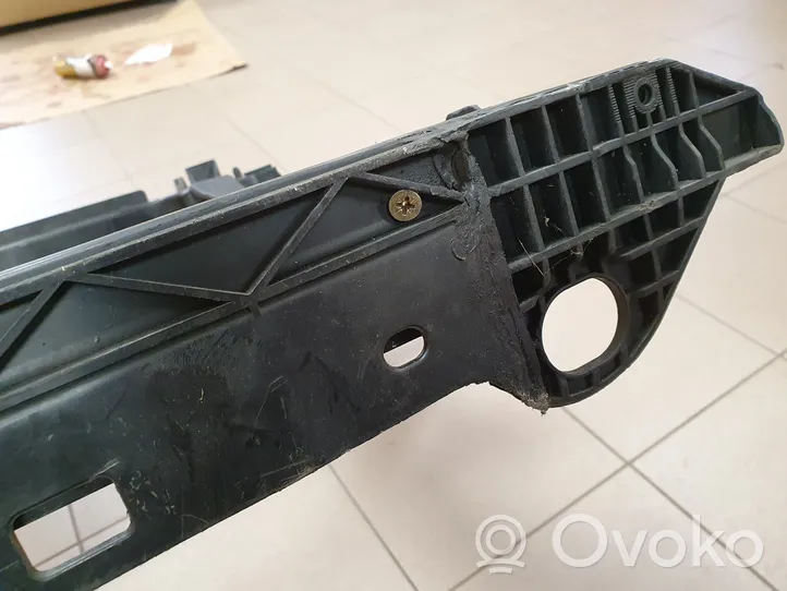 Audi Q2 - Pannello di supporto del radiatore 81A805594