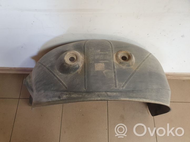 Opel Vivaro Rivestimento paraspruzzi parafango posteriore 8200003539