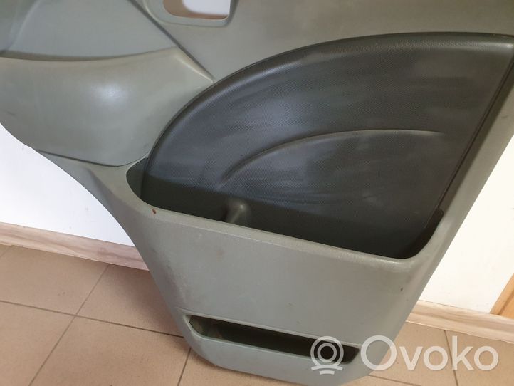 Iveco Daily 4th gen Rivestimento del pannello della portiera anteriore 3802077