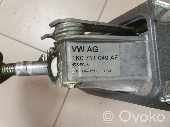 Audi A3 S3 8P Vaihteenvalitsimen verhoilu 1K0711049AF