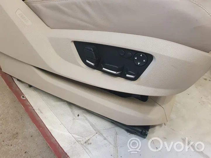 BMW 7 F01 F02 F03 F04 Salono komplektas 