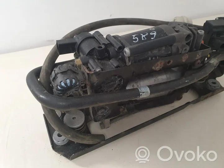 BMW 7 F01 F02 F03 F04 Ilmajousituksen kompressoripumppu 6794465