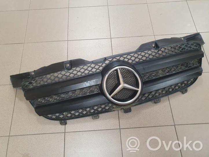 Mercedes-Benz Sprinter W906 Maskownica / Grill / Atrapa górna chłodnicy A9068800385