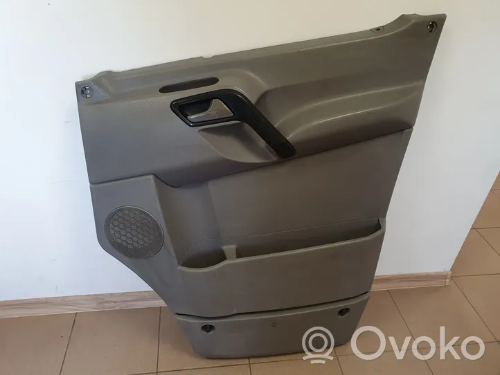 Mercedes-Benz Sprinter W906 Rivestimento del pannello della portiera anteriore A9067270171