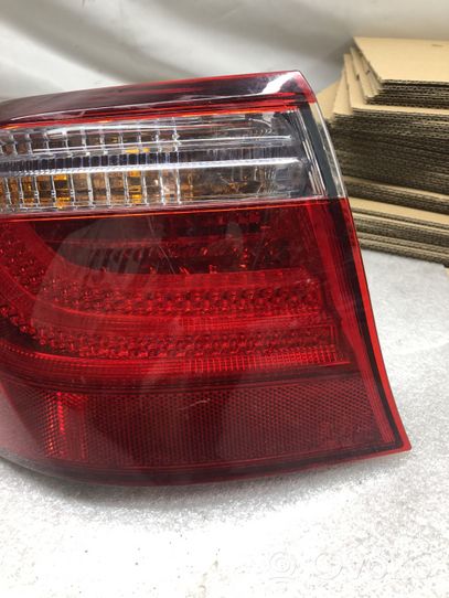 Lexus LS 460 - 600H Lampa tylna 250LRLC