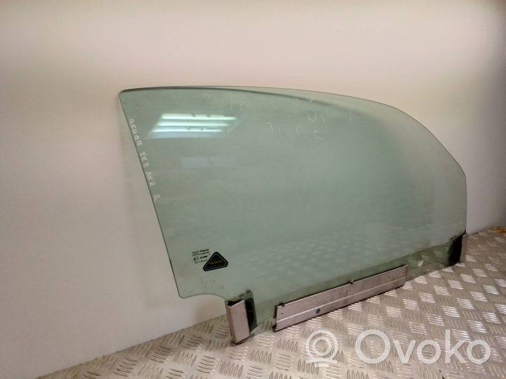 Jaguar XK8 - XKR Front door window glass four-door 