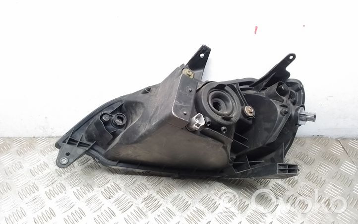 Daihatsu Sirion Lampa przednia 0331103