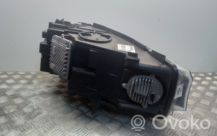 BMW X5 F15 Lampa przednia 8738673