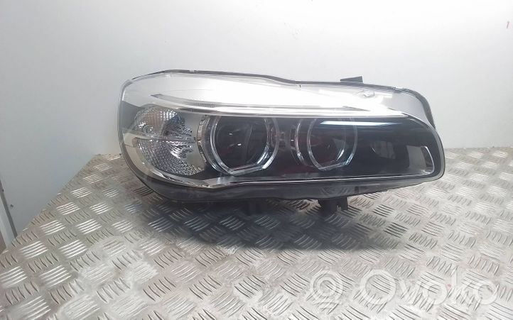 BMW 2 F45 Lampa przednia 7214906