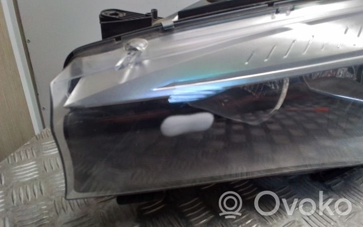 BMW X5 F15 Lampa przednia 7290047