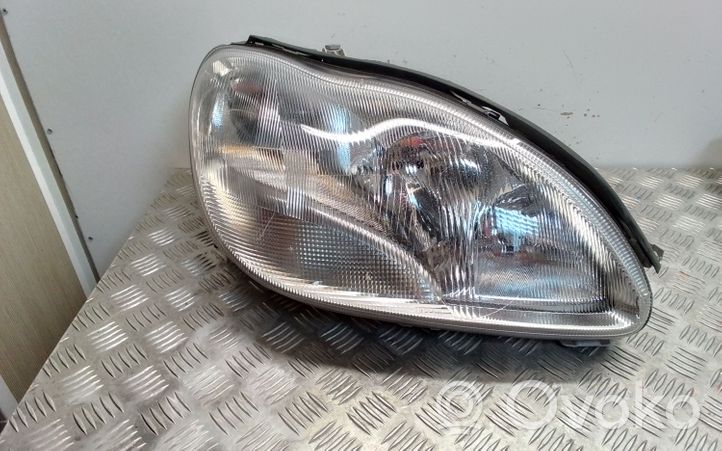 Mercedes-Benz S W220 Faro delantero/faro principal A2208200261