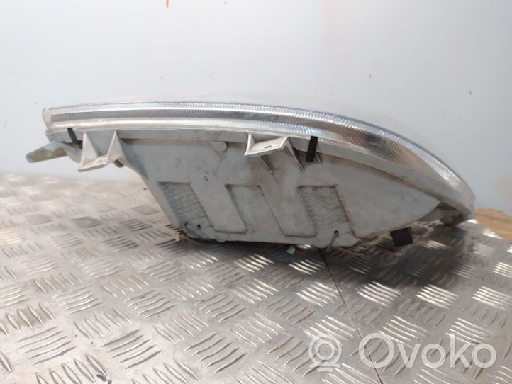 Mercedes-Benz Sprinter W901 W902 W903 W904 Lampa przednia 