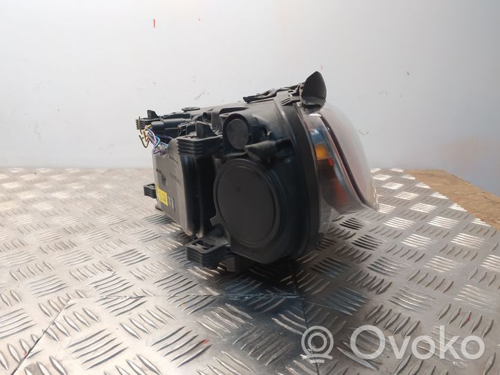 Volvo S80 Lampa przednia 31214348