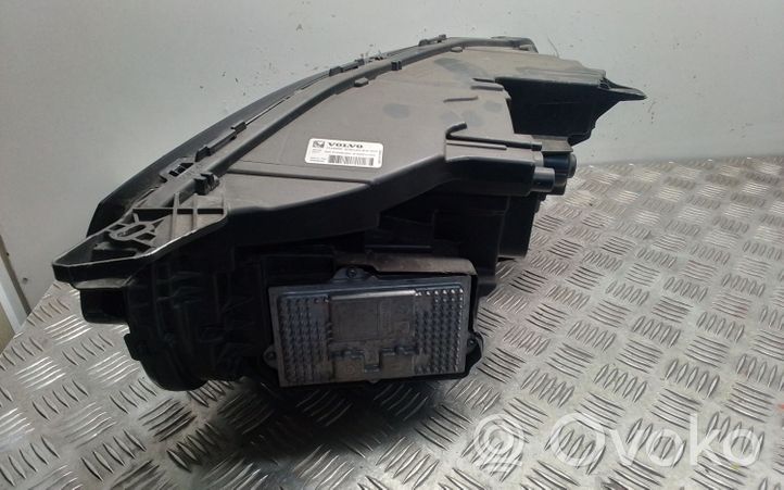 Volvo XC90 Faro/fanale 31446688